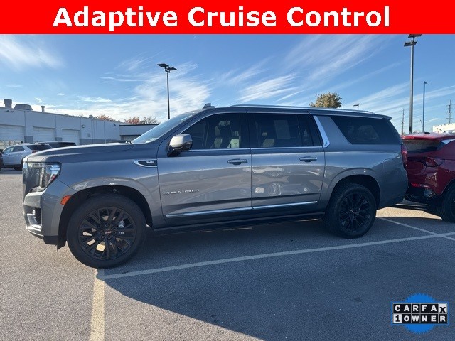 GMC Yukon XL Vehicle Full-screen Gallery Image 03