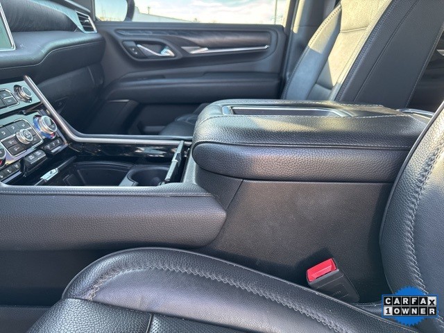 GMC Yukon XL Vehicle Full-screen Gallery Image 17