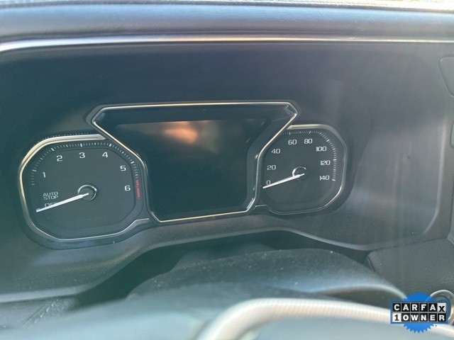 GMC Yukon XL Vehicle Full-screen Gallery Image 18