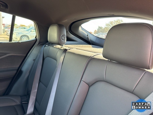 Buick Envista Vehicle Full-screen Gallery Image 07