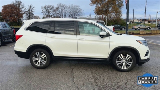 Honda Pilot Vehicle Full-screen Gallery Image 11