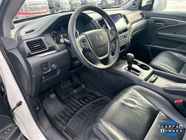 Honda Pilot Vehicle Full-screen Gallery Image 13