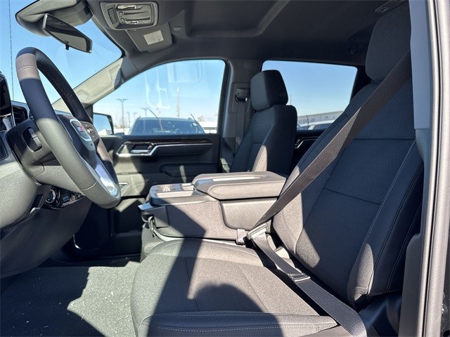 GMC Sierra 1500 Vehicle Full-screen Gallery Image 11