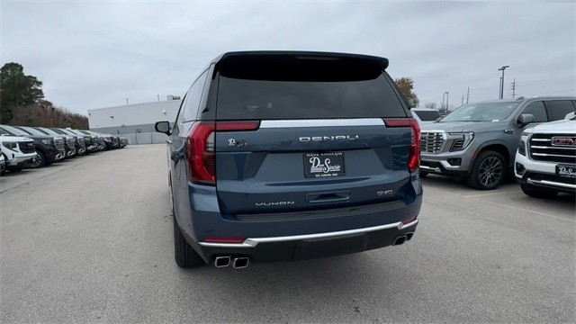 GMC Yukon XL Vehicle Full-screen Gallery Image 07