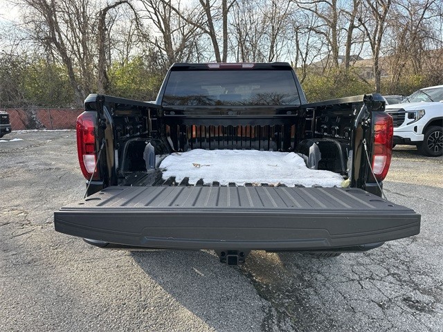 GMC Sierra 1500 Vehicle Full-screen Gallery Image 23