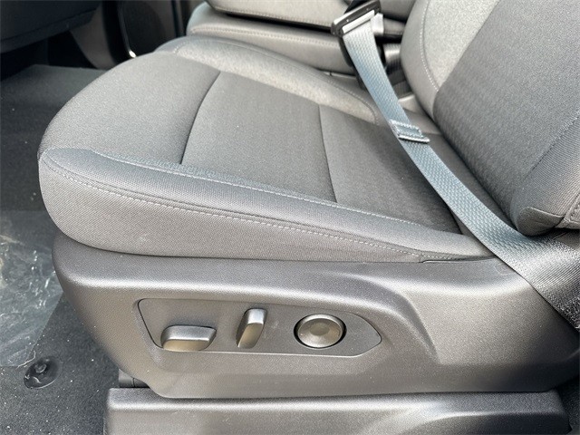 GMC Sierra 1500 Vehicle Full-screen Gallery Image 12