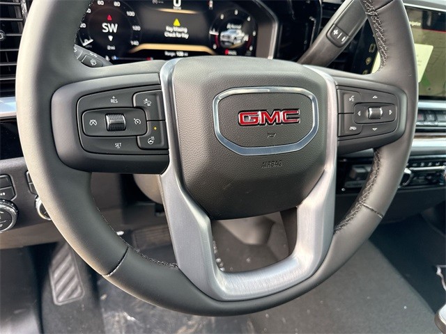 GMC Sierra 1500 Vehicle Full-screen Gallery Image 14