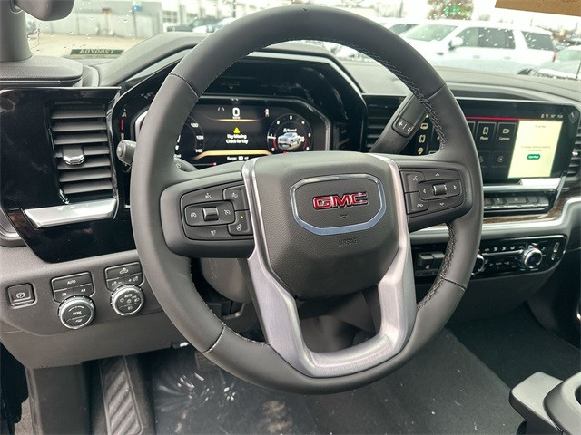 GMC Sierra 1500 Vehicle Full-screen Gallery Image 14