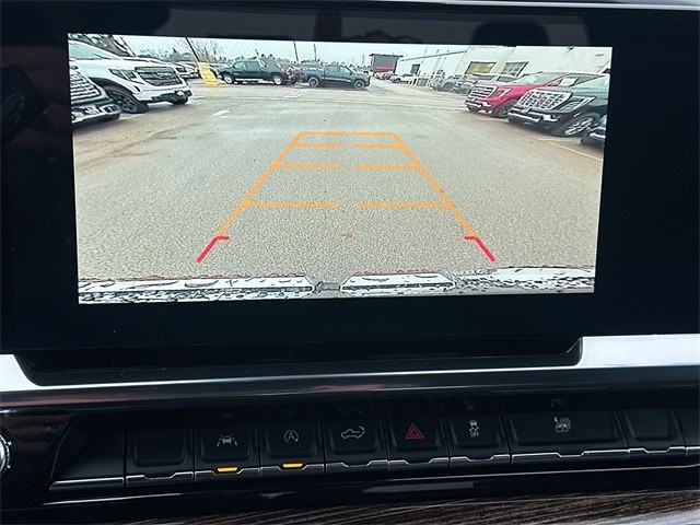 GMC Sierra 1500 Vehicle Full-screen Gallery Image 17