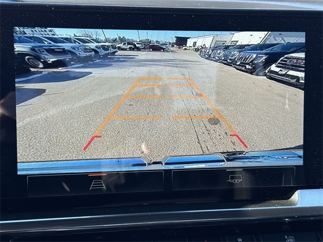 GMC Sierra 1500 Vehicle Full-screen Gallery Image 17