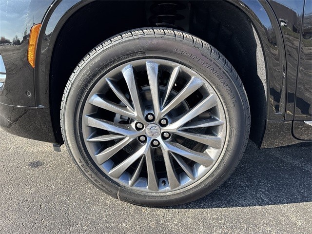 Buick Enclave Vehicle Full-screen Gallery Image 10