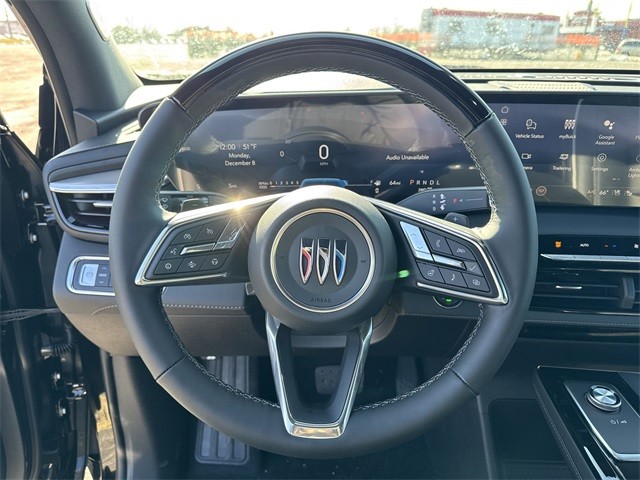 Buick Enclave Vehicle Full-screen Gallery Image 14