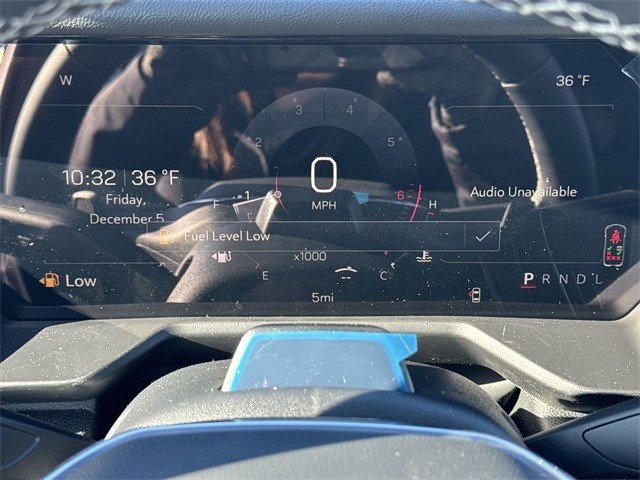 GMC Acadia Vehicle Full-screen Gallery Image 15