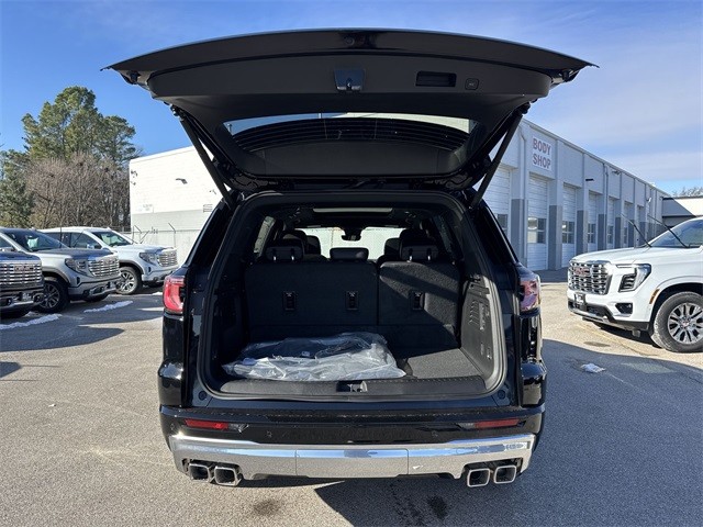 GMC Acadia Vehicle Full-screen Gallery Image 25
