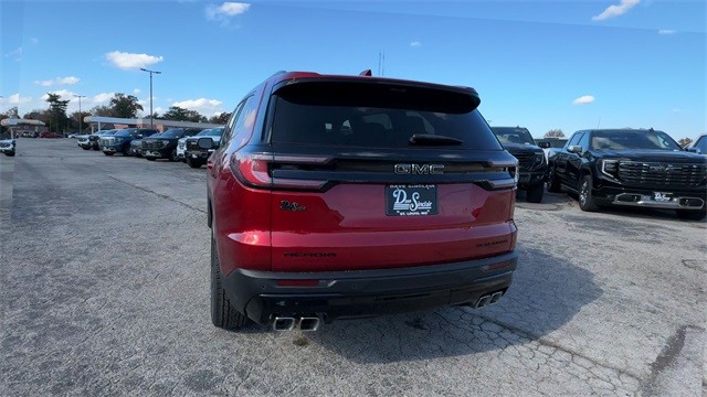 GMC Acadia Vehicle Full-screen Gallery Image 07