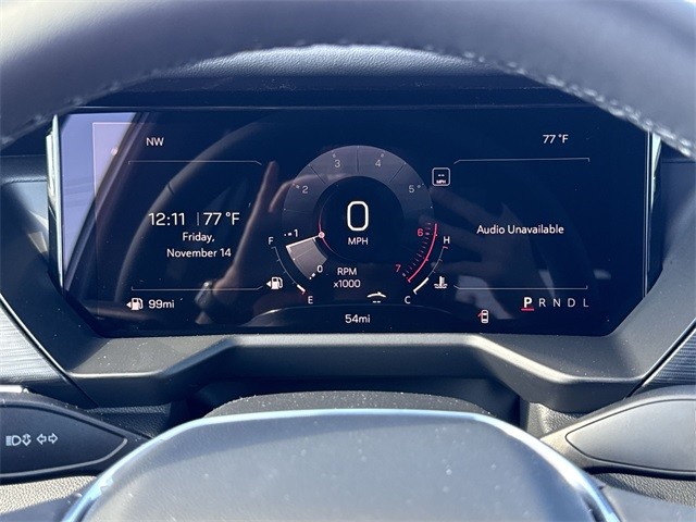 GMC Acadia Vehicle Full-screen Gallery Image 15