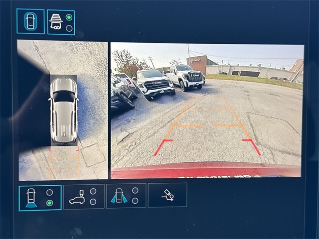 GMC Acadia Vehicle Full-screen Gallery Image 17