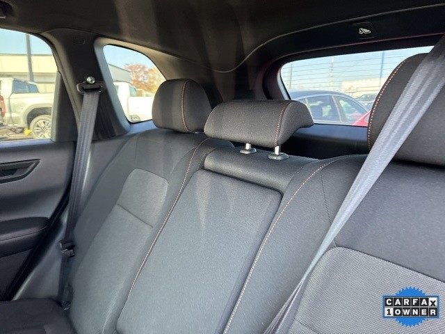 Honda CR-V Hybrid Vehicle Full-screen Gallery Image 09