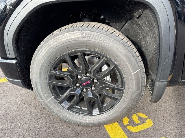 GMC Sierra 1500 Vehicle Full-screen Gallery Image 10