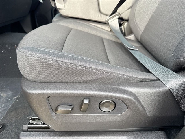 GMC Sierra 1500 Vehicle Full-screen Gallery Image 12