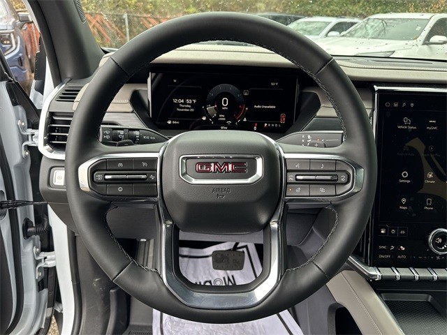 GMC Acadia Vehicle Full-screen Gallery Image 14