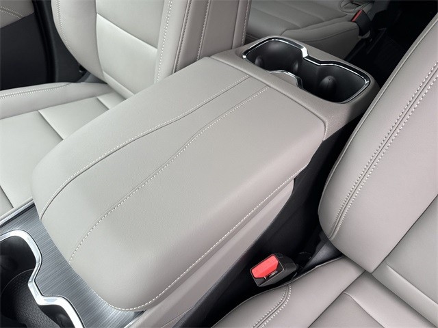 GMC Acadia Vehicle Full-screen Gallery Image 21