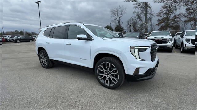 GMC Acadia Vehicle Full-screen Gallery Image 02