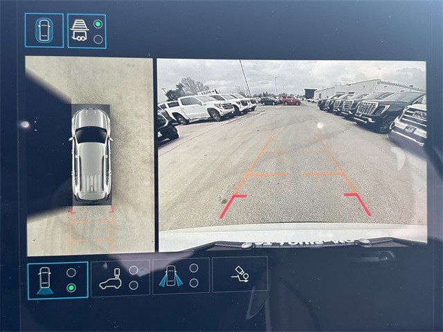 GMC Acadia Vehicle Full-screen Gallery Image 17