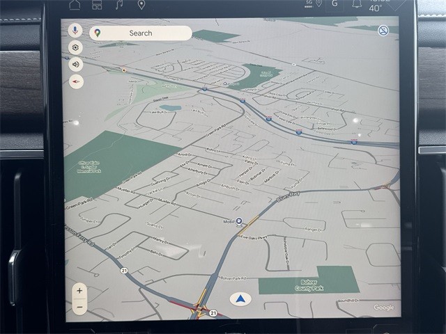 GMC Acadia Vehicle Full-screen Gallery Image 18