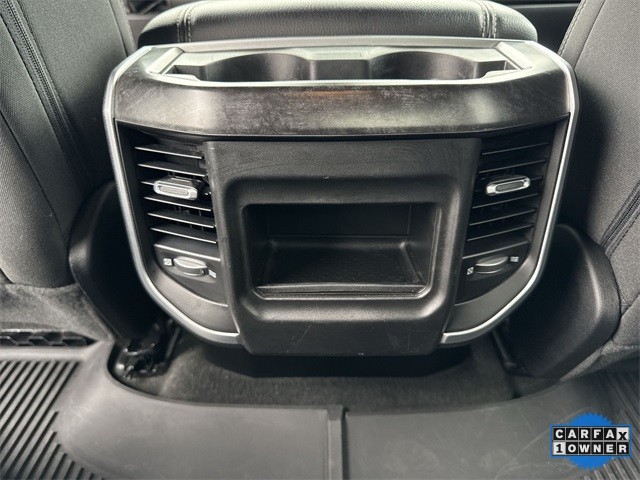 Ram 1500 Vehicle Full-screen Gallery Image 24