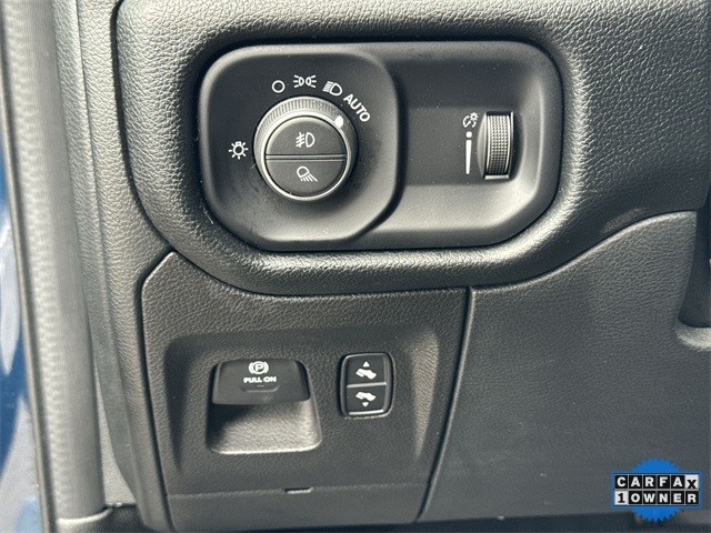 Ram 1500 Vehicle Full-screen Gallery Image 37