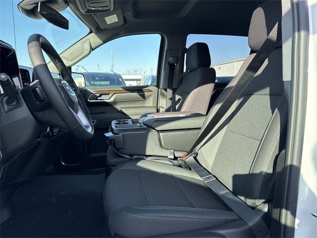 GMC Sierra 1500 Vehicle Full-screen Gallery Image 11