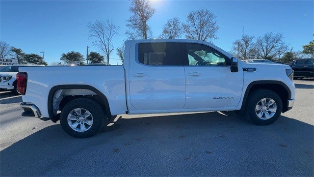 GMC Sierra 1500 Vehicle Full-screen Gallery Image 09