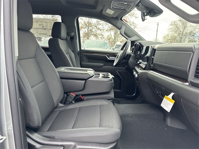 GMC Sierra 1500 Vehicle Full-screen Gallery Image 24