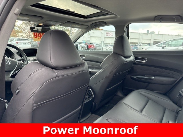 Acura TLX Vehicle Full-screen Gallery Image 08