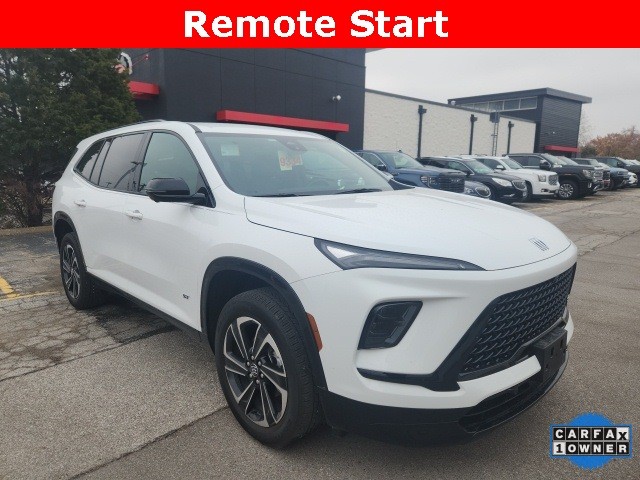 Buick Enclave Vehicle Full-screen Gallery Image 03