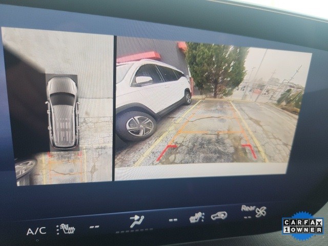 Buick Enclave Vehicle Full-screen Gallery Image 08