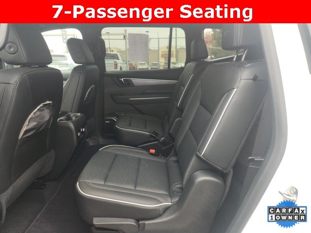 Buick Enclave Vehicle Full-screen Gallery Image 11