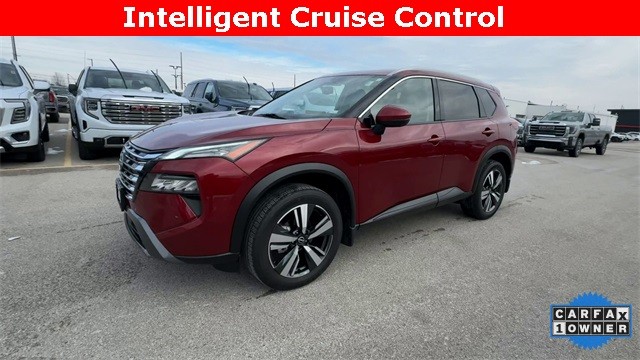 Nissan Rogue Vehicle Full-screen Gallery Image 05