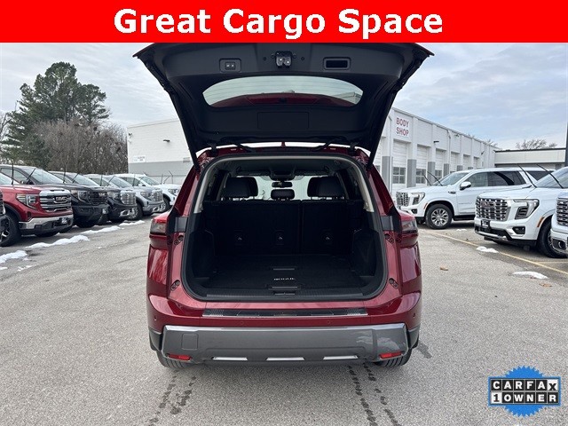 Nissan Rogue Vehicle Full-screen Gallery Image 29