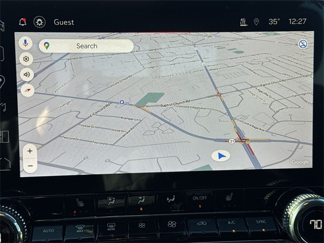 GMC Canyon Vehicle Full-screen Gallery Image 18