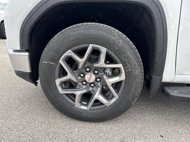 GMC Sierra 1500 Vehicle Full-screen Gallery Image 10