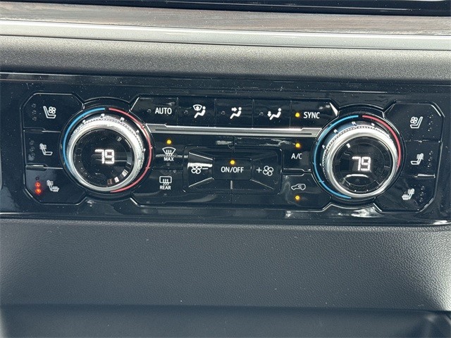 GMC Sierra 1500 Vehicle Full-screen Gallery Image 19