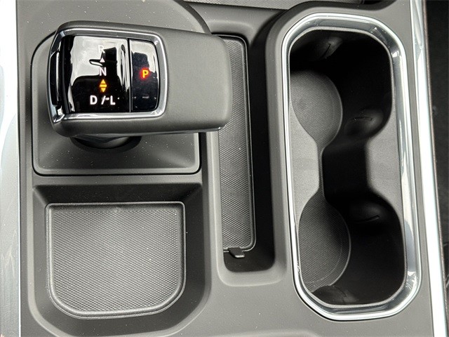 GMC Sierra 1500 Vehicle Full-screen Gallery Image 20