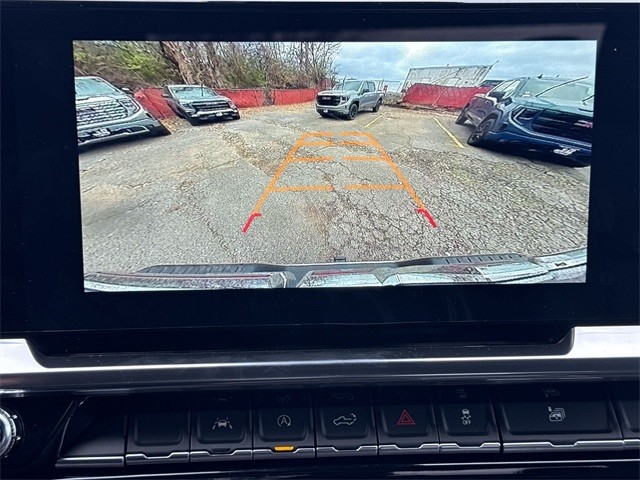 GMC Sierra 1500 Vehicle Full-screen Gallery Image 17