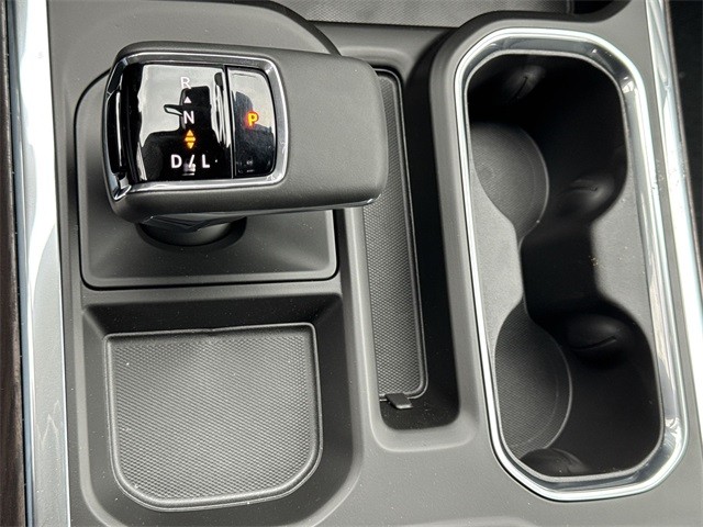 GMC Sierra 1500 Vehicle Full-screen Gallery Image 20