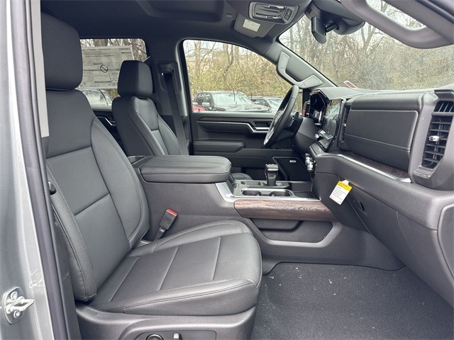 GMC Sierra 1500 Vehicle Full-screen Gallery Image 24