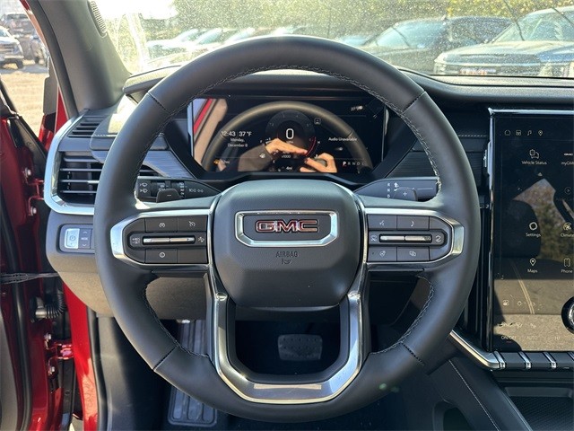 GMC Acadia Vehicle Full-screen Gallery Image 14