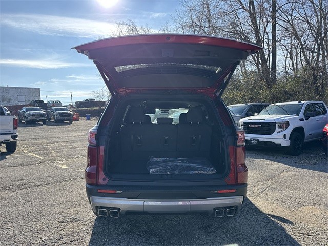 GMC Acadia Vehicle Full-screen Gallery Image 24