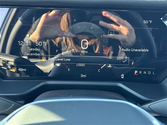 GMC Acadia Vehicle Full-screen Gallery Image 15